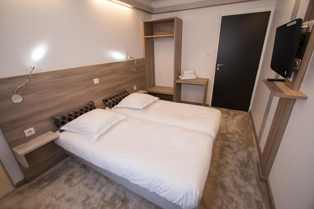 Hotel Les Voyageurs Modane Δωμάτιο φωτογραφία