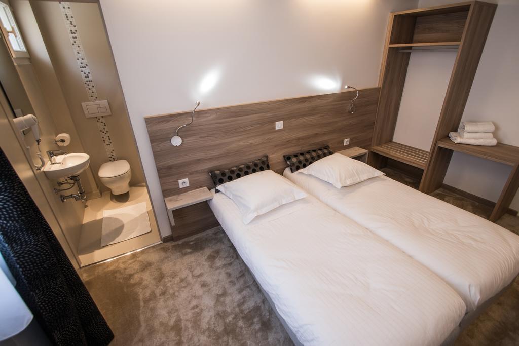 Hotel Les Voyageurs Modane Δωμάτιο φωτογραφία
