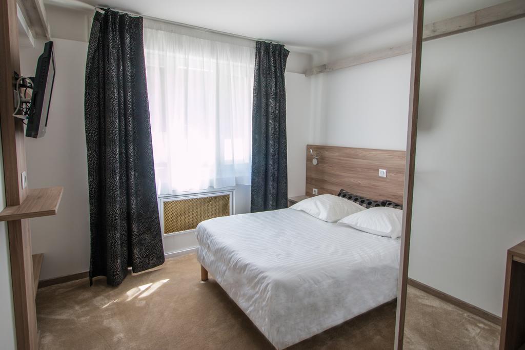 Hotel Les Voyageurs Modane Δωμάτιο φωτογραφία